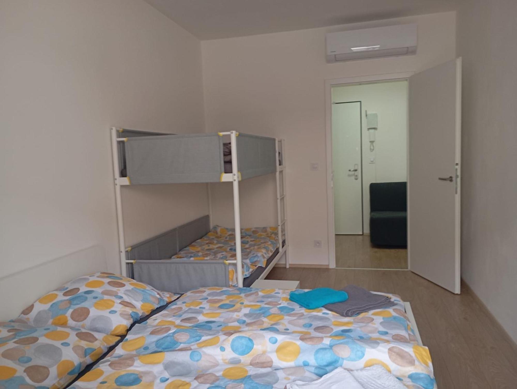 Novy Apartman S Terasou Brno Exterior photo